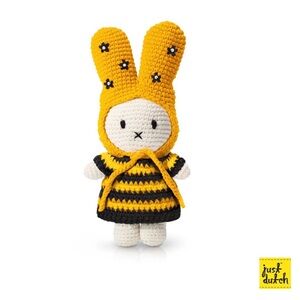 Miffy Bumble Bee Dress With Flower Hat
Beautiful handmade NEW NO TAGS
